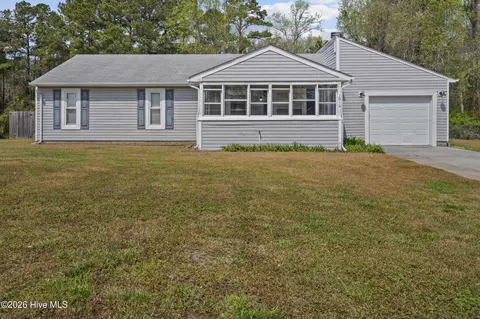 1016 Jennifer Dr, Jacksonville, NC 28546