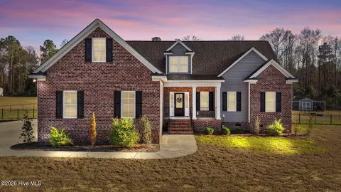 1095 Poplar Creek Rd, Nashville, NC 27856