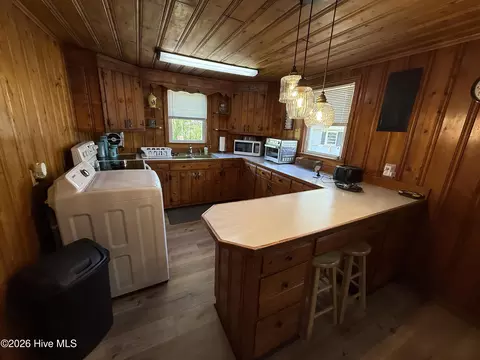 Kitchen - 2260 Shell Point Rd SW, Shallotte, NC 28470 photo 1 of 2