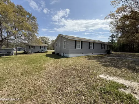Exterior - 2260 Shell Point Rd SW, Shallotte, NC 28470 photo 9 of 13