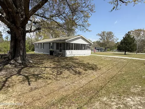 Exterior - 2260 Shell Point Rd SW, Shallotte, NC 28470 photo 5 of 13