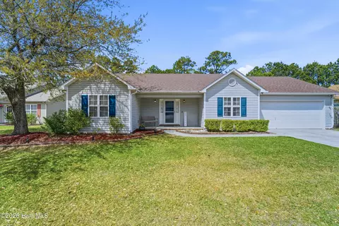 437 Spring Dr, Jacksonville, NC 28540