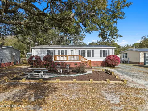 2570 Maiden Ln SW, Supply, NC 28462