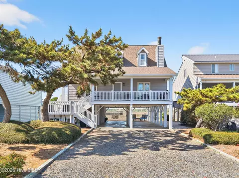 1206 N Shore Dr W, Sunset Beach, NC 28468