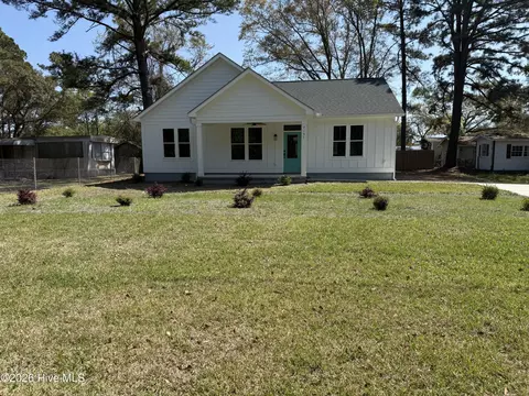 7151 Dale Ave SW, Ocean Isle Beach, NC 28469