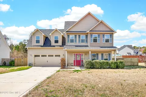 111 Heron Watch Dr, Hubert, NC 28539