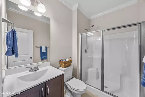 Bath - 38 E Conolly Ct, Hampstead, NC 28443 photo 2 of 3