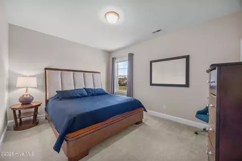 Bedroom - 38 E Conolly Ct, Hampstead, NC 28443 photo 6 of 9