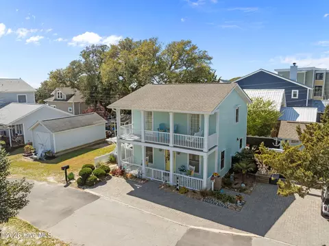 103 Sunshine Ct, Beaufort, NC 28516