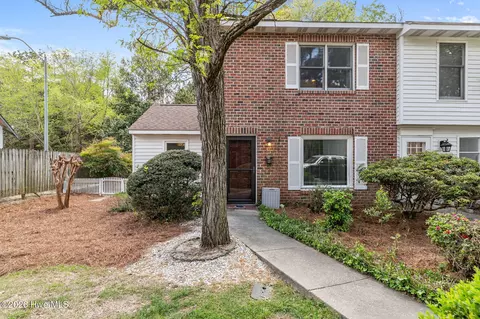 735 N Bennett St UNIT C, Southern Pines, NC 28387
