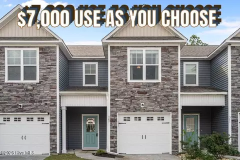 349 S Stingray Ln, Sneads Ferry, NC 28460