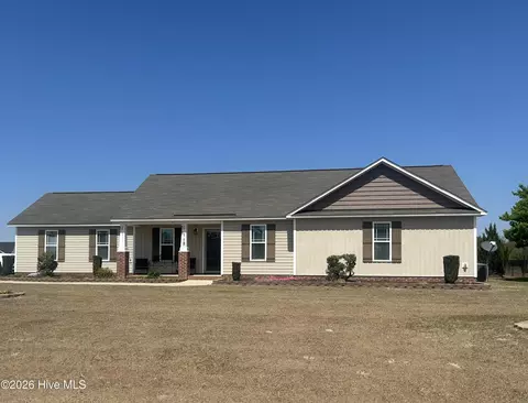 301 Willow Pond Dr, La Grange, NC 28551