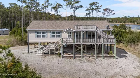 7569 Florence Rd, Merritt, NC 28556