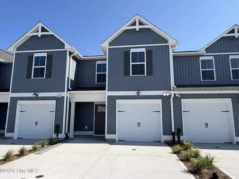 43 W Pioneer Way #112, Hampstead, NC 28443