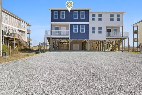 2250 Island Dr, North Topsail Beach, NC 28460