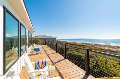 129 Dogwood Cir, Pine Knoll Shores, NC 28512