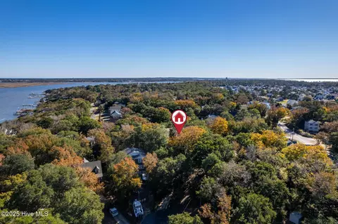 View/Area - 106 William Tryon Ct, Kill Devil Hills, NC 27948 photo 4 of 12