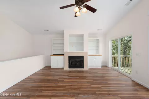 Living - 106 William Tryon Ct, Kill Devil Hills, NC 27948 photo 3 of 9