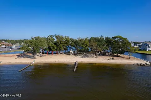 View/Area - 106 William Tryon Ct, Kill Devil Hills, NC 27948 photo 9 of 12