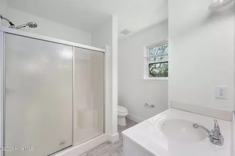 Bath - 106 William Tryon Ct, Kill Devil Hills, NC 27948 photo 1 of 5
