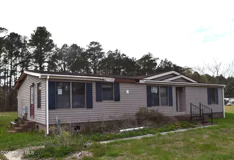 3029 Crystal Lake Dr, Elizabeth City, NC 27909