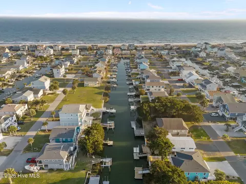 View/Area - 140 Marlin Dr, Holden Beach, NC 28462 photo 7 of 10