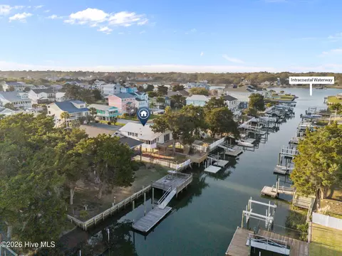 View/Area - 140 Marlin Dr, Holden Beach, NC 28462 photo 9 of 10