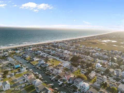 View/Area - 140 Marlin Dr, Holden Beach, NC 28462 photo 8 of 10
