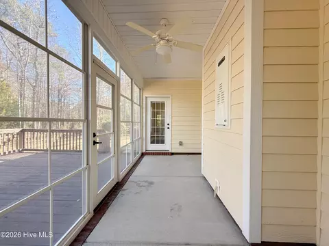 Exterior - 167 Hydrangea Ln, Hampstead, NC 28443 photo 5 of 12
