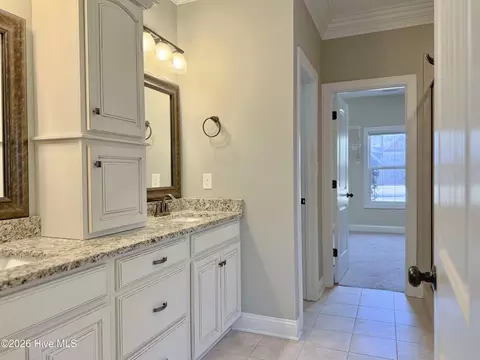 Entry Way - 167 Hydrangea Ln, Hampstead, NC 28443 photo 3 of 6