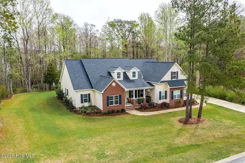 167 Hydrangea Ln, Hampstead, NC 28443