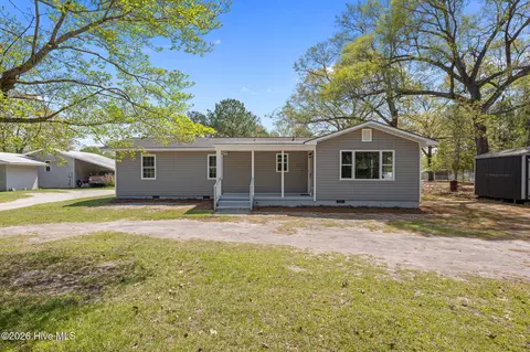 393 Old Vanceboro Rd, New Bern, NC 28560