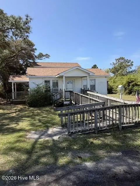 115 Fulford Dr, Harkers Island, NC 28531