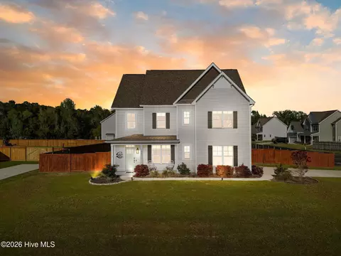 183 Grandview Dr, Hampstead, NC 28443