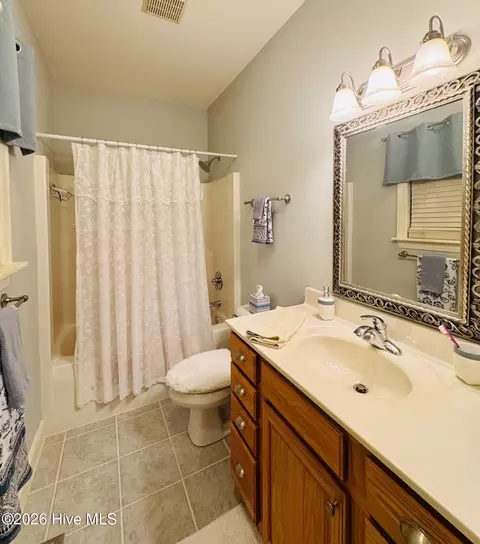 Bath - 112 Ed Sawyer Ln, Maple, NC 27956 photo 1 of 3