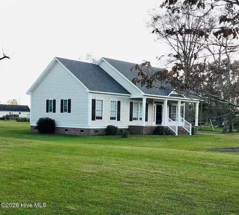 112 Ed Sawyer Ln, Maple, NC 27956