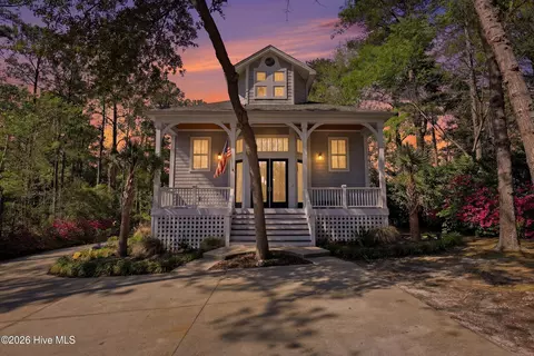 1207 Upper Reach Dr, Wilmington, NC 28409