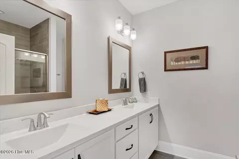 Bath - 124 Lark Dr, West End, NC 27376 photo 2 of 8