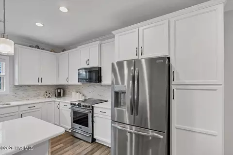 Kitchen - 124 Lark Dr, West End, NC 27376 photo 6 of 6