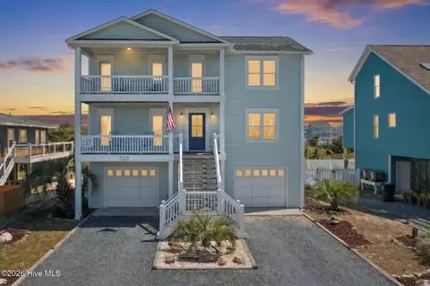 120 Conch St, Holden Beach, NC 28462