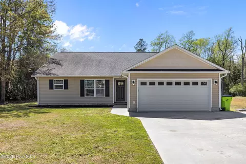 517 Hollywood Blvd, Havelock, NC 28532