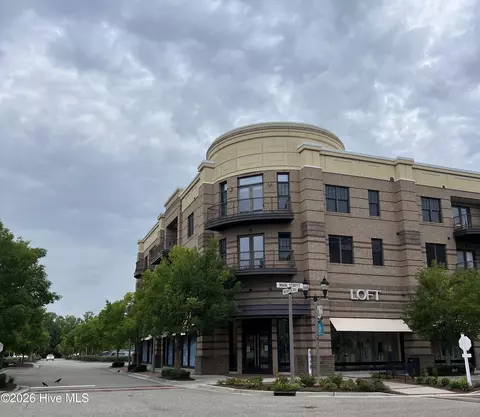 6831 Main St UNIT 212, Wilmington, NC 28405