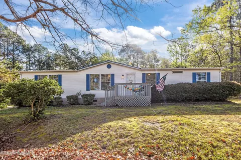 340 Belgrade Swansboro Rd, Stella, NC 28582