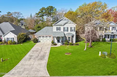 250 Marsh Haven Dr, Sneads Ferry, NC 28460