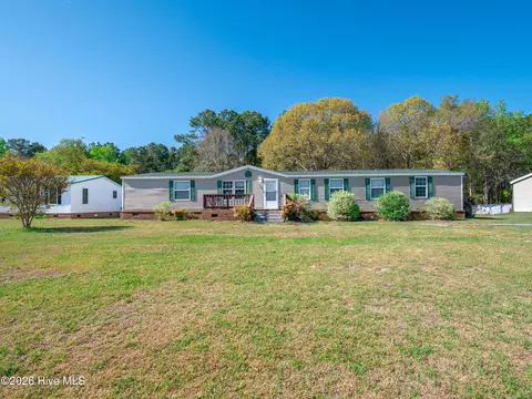 108 Manchester Ln, Holly Ridge, NC 28445
