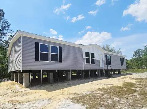 109 Mockingbird Ln, Holly Ridge, NC 28445
