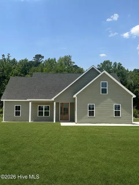 331 Crepe Myrtle Rd, Burgaw, NC 28425