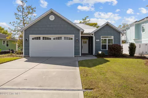129 NW 11th St, Oak Island, NC 28465