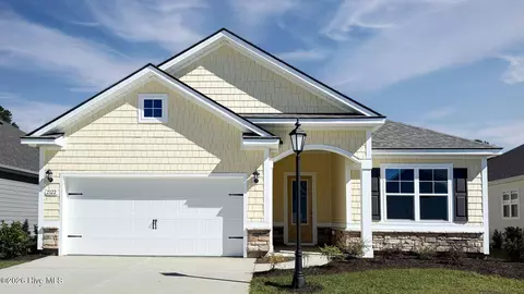 2122 Marietta Cir, Ash, NC 28420