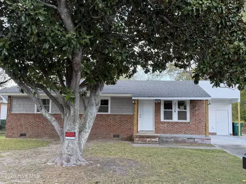 2120 Nevada St, Lumberton, NC 28358